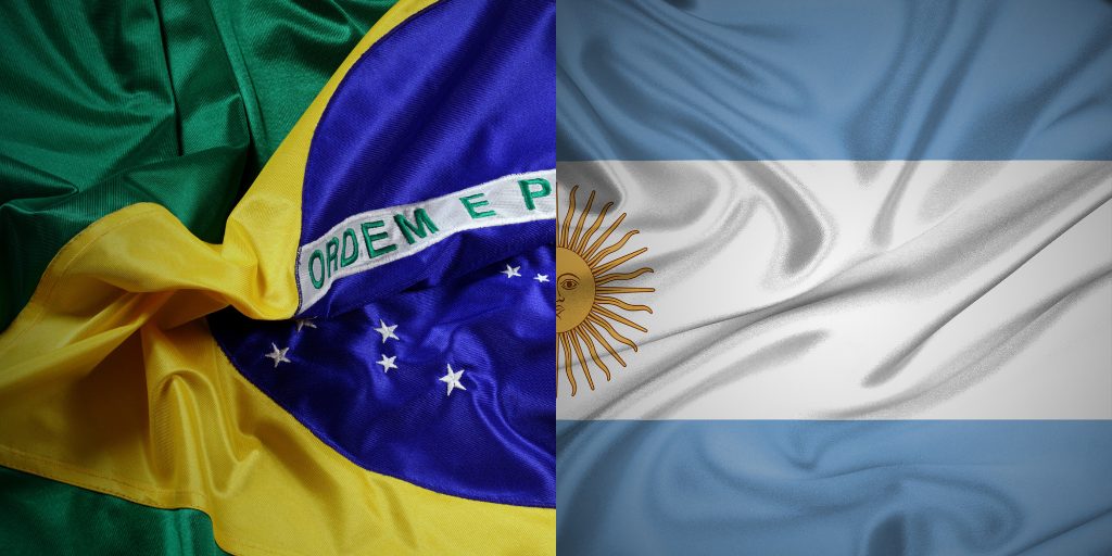 Análise do voto em Milei e Bolsonaro - Bandeiras brasileira e argentina